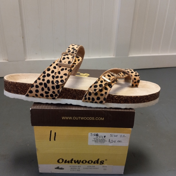 Outwood dotted sandels - Picture 6 of 6